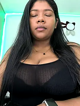 Snapshot of paola091 chatting on 02-24-25, 11:43 paola091 online show from 02-24-25, 11:43