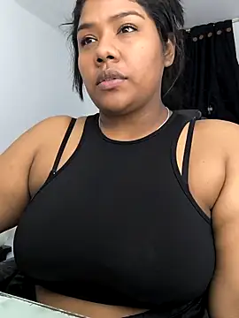 Snapshot of paola091 chatting on 09-28-25, 12:49 paola091 online show from 09-28-25, 12:49
