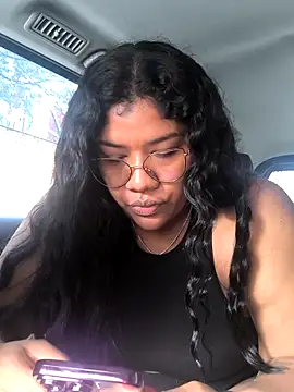 Snapshot of paola091 chatting on 10-12-25, 01:10 paola091 online show from 10-12-25, 01:10