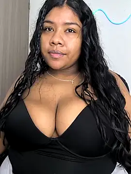 Snapshot of paola091 chatting on 10-19-25, 12:11 paola091 online show from 10-19-25, 12:11