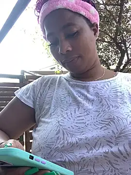 CurvyDesire1 online show from 03-23-25, 07:53