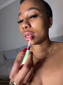 Snapshot of CurvyDesire1 chatting on 06-18-26, 11:31 CurvyDesire1 online show from 06-18-26, 11:31