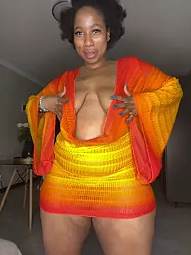 Snapshot of CurvyDesire1 chatting on 07-29-26, 08:29 CurvyDesire1 online show from 07-29-26, 08:29