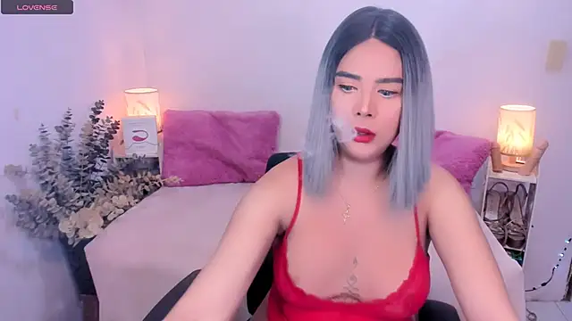 Snapshot of AmazingDREAMGirl chatting on 10-11-25, 05:33 AmazingDREAMGirl online show from 10-11-25, 05:33