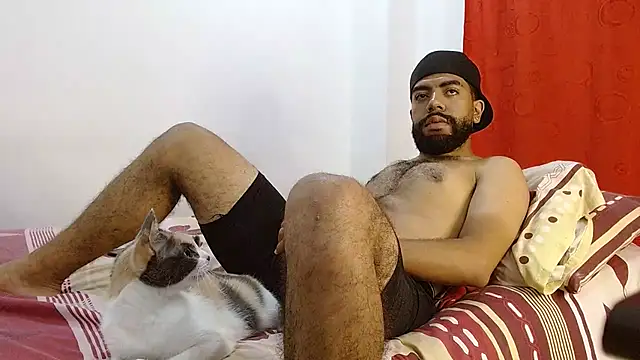 Snapshot of Aroon_Stonne chatting on 01-12-25, 04:52 Aroon Stonne online show from 01-12-25, 04:52