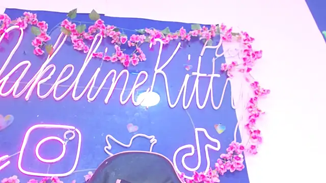 Snapshot of JakelineKitty chatting on 10-19-25, 02:50 JakelineKitty online show from 10-19-25, 02:50