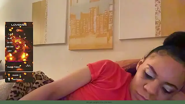 Snapshot of Sanaawest chatting on 12-08-24, 10:08 Sanaawest online show from 12-08-24, 10:08