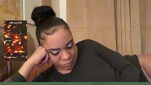 Snapshot of Sanaawest chatting on 12-09-24, 06:01 Sanaawest online show from 12-09-24, 06:01