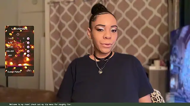 Snapshot of Sanaawest chatting on 12-31-24, 04:38 Sanaawest online show from 12-31-24, 04:38