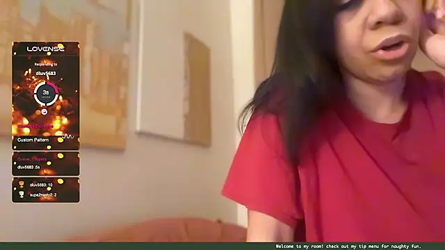 Snapshot of Sanaawest chatting on 01-02-25, 10:16 Sanaawest online show from 01-02-25, 10:16