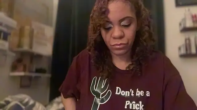 Snapshot of Sanaawest chatting on 11-16-25, 12:33 Sanaawest online show from 11-16-25, 12:33