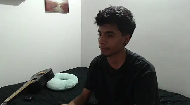 Snapshot of stevenosori chatting on 01-18-25, 04:04 stevenosori online show from 01-18-25, 04:04