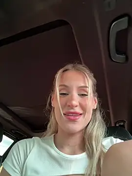 Snapshot of jasminesummer chatting on 01-22-25, 07:45 jasminesummer online show from 01-22-25, 07:45