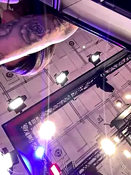 Snapshot of jasminesummer chatting on 09-27-25, 09:25 jasminesummer online show from 09-27-25, 09:25