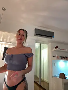 Snapshot of jasminesummer chatting on 10-07-25, 03:20 jasminesummer online show from 10-07-25, 03:20