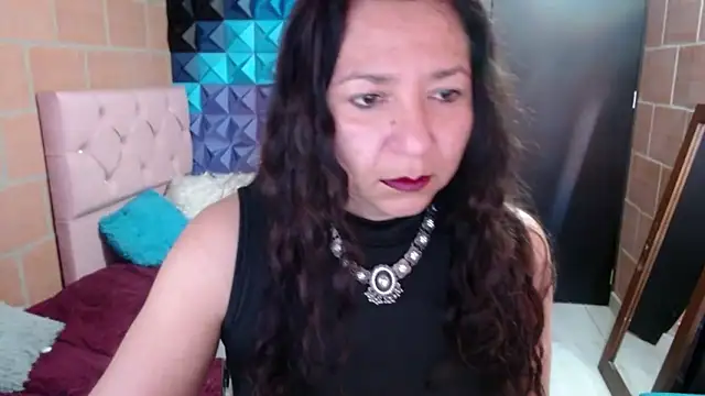 katifoxx online show from 01-17-25, 06:33