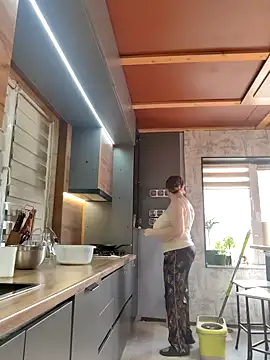 Snapshot of FreeMyFire chatting on 02-13-25, 07:24 FreeMyFire online show from 02-13-25, 07:24