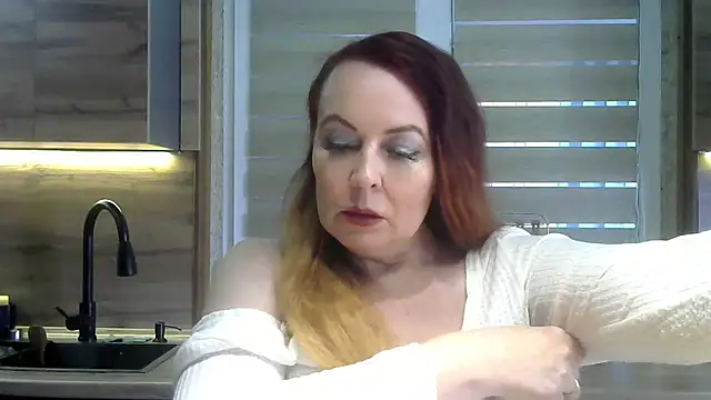 Snapshot of FreeMyFire chatting on 02-20-25, 06:06 FreeMyFire online show from 02-20-25, 06:06