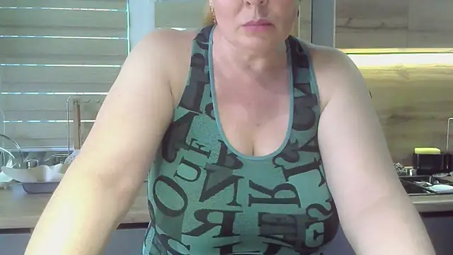 Snapshot of FreeMyFire chatting on 02-27-25, 06:29 FreeMyFire online show from 02-27-25, 06:29