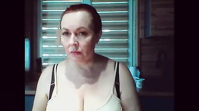 Snapshot of FreeMyFire chatting on 03-19-25, 01:32 FreeMyFire online show from 03-19-25, 01:32