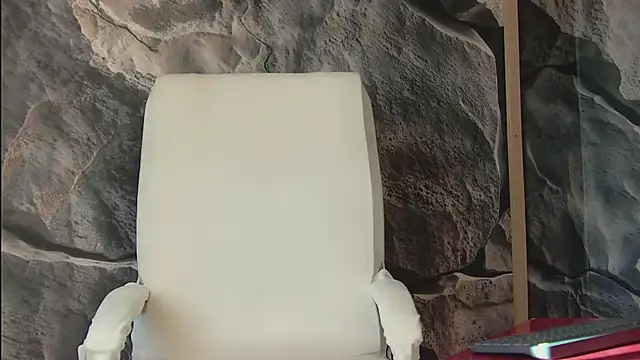 Snapshot of FreeMyFire chatting on 10-26-25, 05:46 FreeMyFire online show from 10-26-25, 05:46