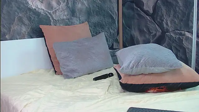 Snapshot of FreeMyFire chatting on 11-11-25, 03:06 FreeMyFire online show from 11-11-25, 03:06