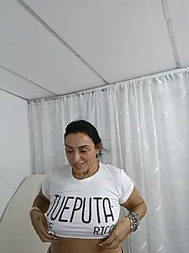 zullyxhot online show from 06-06-26, 10:03