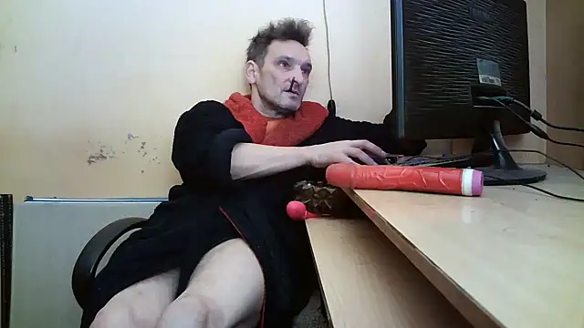 Snapshot of dundyFocus chatting on 02-22-26, 09:52 dundyFocus online show from 02-22-26, 09:52