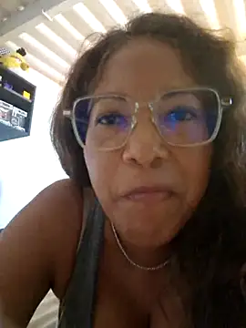 Snapshot of mila38 chatting on 06-19-26, 03:27 mila38 online show from 06-19-26, 03:27