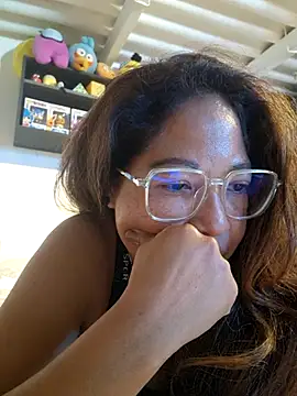 Snapshot of mila38 chatting on 06-27-26, 05:51 mila38 online show from 06-27-26, 05:51