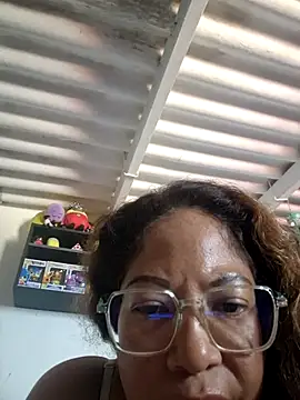 Snapshot of mila38 chatting on 07-07-26, 03:27 mila38 online show from 07-07-26, 03:27