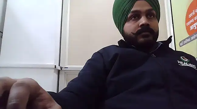 Snapshot of tejvirdhanoa chatting on 02-12-25, 10:03 tejvirdhanoa online show from 02-12-25, 10:03