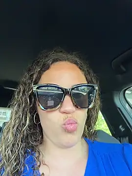 Clara-xoxo online show from 05-28-26, 08:22