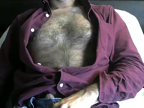 Snapshot of frankpeterson4646 chatting on 10-13-25, 01:38 frankpeterson4646 online show from 10-13-25, 01:38