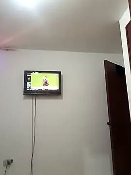 Snapshot of joanpinzon chatting on 11-09-25, 04:05 joanpinzon online show from 11-09-25, 04:05