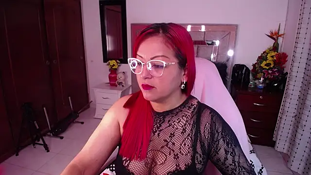 Snapshot of salomecastro_ chatting on 02-18-25, 03:10 salomecastro online show from 02-18-25, 03:10