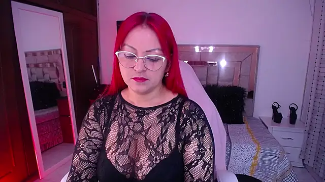 Snapshot of salomecastro_ chatting on 09-30-25, 03:44 salomecastro online show from 09-30-25, 03:44