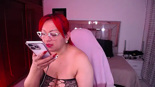 Snapshot of salomecastro_ chatting on 10-16-25, 03:29 salomecastro online show from 10-16-25, 03:29