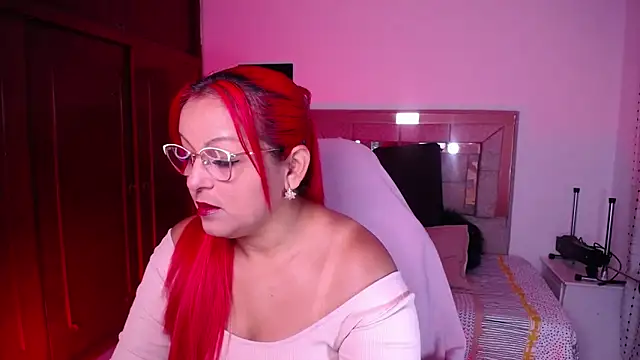 Snapshot of salomecastro_ chatting on 05-02-26, 04:28 salomecastro online show from 05-02-26, 04:28