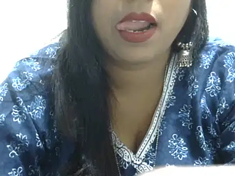 Snapshot of ROSEE_MERRYYYY chatting on 12-19-24, 01:51 ROSEE MERRYYYY online show from 12-19-24, 01:51