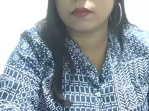 Snapshot of ROSEE_MERRYYYY chatting on 01-01-25, 12:55 ROSEE MERRYYYY online show from 01-01-25, 12:55