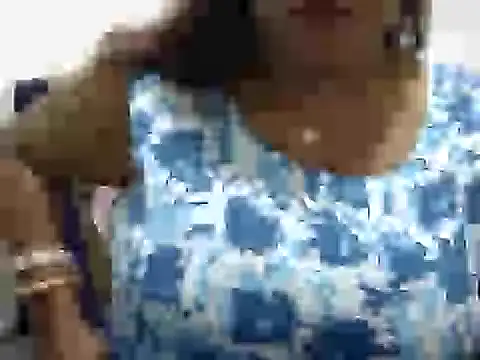 Snapshot of ROSEE_MERRYYYY chatting on 10-04-25, 01:31 ROSEE MERRYYYY online show from 10-04-25, 01:31