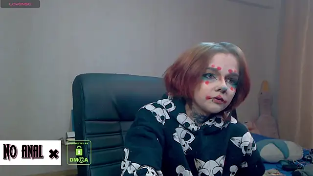 Snapshot of Dark__Elf chatting on 11-16-25, 10:15 Dark Elf online show from 11-16-25, 10:15