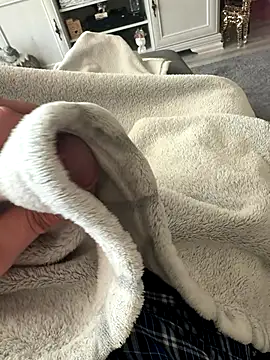 Snapshot of frechsein chatting on 12-01-25, 01:38 frechsein online show from 12-01-25, 01:38