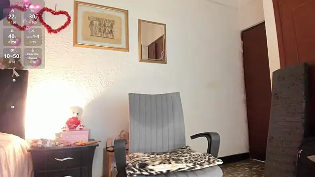 Silver Lovee online show from 05-14-26, 08:26