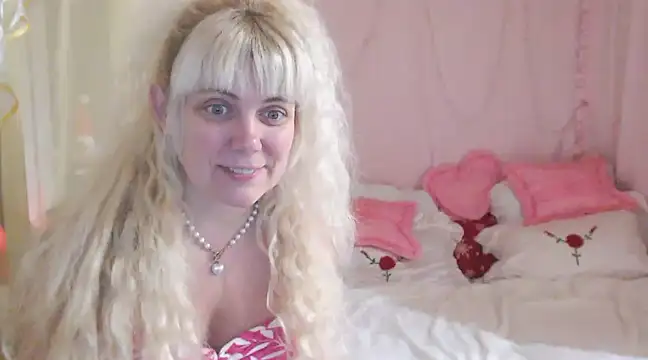 SunnySylvia online show from 12-27-24, 04:47