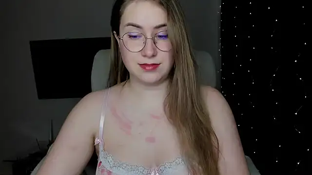 SeasonalSomeone online show from 12-20-24, 08:23