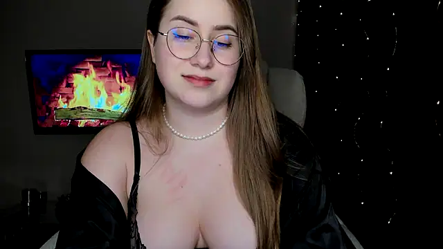 SeasonalSomeone online show from 02-06-25, 04:03