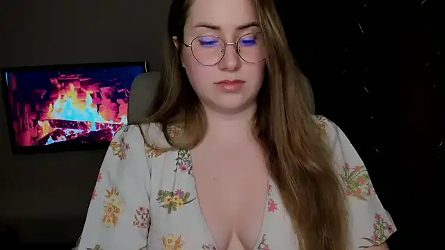 SeasonalSomeone online show from 03-18-25, 07:42