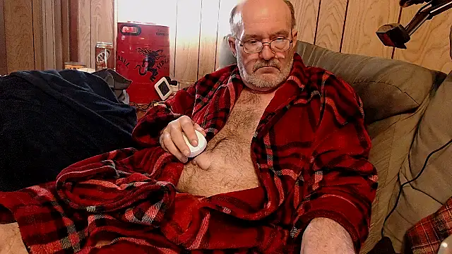 snickers1 online show from 12-17-25, 02:56